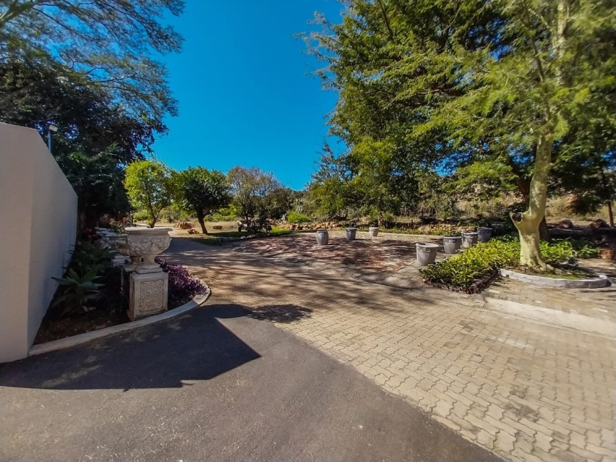 5 Bedroom Property for Sale in Meerhof North West
